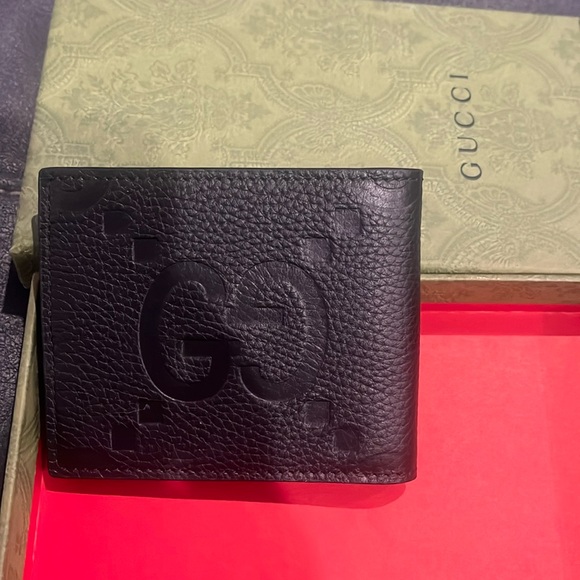 Gucci EUC (Looks Brand New) Wallet with box - Picture 1 of 7